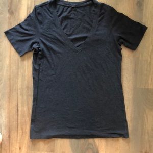 Lulu Lemon BARELY WORN Navy Love V-Neck T-Shirt Size 8